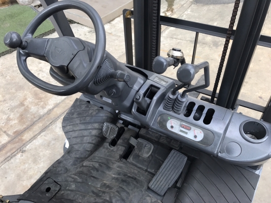 ขายโฟล์คลิฟท์ 1.5 ตัน TCM FHD15T3 เสาสูง 3 เมตร รถเก่านอก รุ่นใหม่ ใช้งานน้อย ยังไม่เคยใช้งานในไทย สภาพ95\%