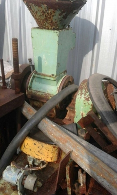 ขายเหมาๆ เครื่องปั๊มคอม้า 5 ตัว เครื่องฉีดพลาสติก รวม 6 เครื่อง / สภาพดีทุกตัวครับ ตามสไตล์ร้านวินิตร ขายเหมาๆ เครื่องปั๊มคอม้า 5 ตัว เครื่องฉีดพลาสติก รวม 6 เครื่อง / สภาพดีทุกตัวครับ ตามสไตล์ร้านวินิตร