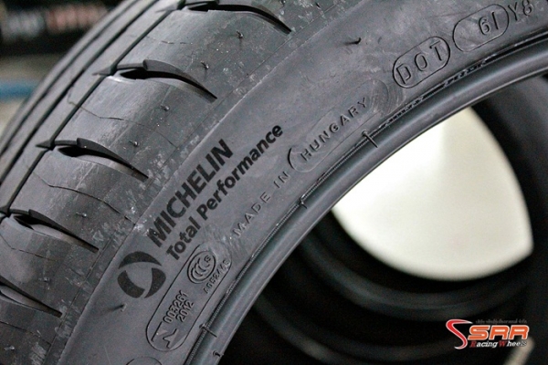 MICHELIN PILOT SPORT 4 265/35R18 ราคาพิเศษ