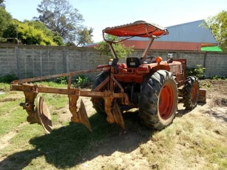 KUBOTA M5000 KUBOTA M5000