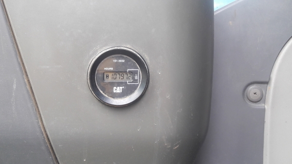 ขาย cat 320 d สเปก ญี่ปุ่น รถสวย พร้อมใช้งาน  ช่วง ล่างเต็มพร้อมใช้งาน เอกสาร เล่ม ทบ.พร้อมโอนทุกตัว มี3ตัวครับ ราคา1,990,000 ต่อลอง ได้ครับไฟแนนซ์ ใครมีเอามาเลย ครับ   โทร 089-7088772