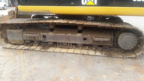 ขาย cat 320 d สเปก ญี่ปุ่น รถสวย พร้อมใช้งาน  ช่วง ล่างเต็มพร้อมใช้งาน เอกสาร เล่ม ทบ.พร้อมโอนทุกตัว มี3ตัวครับ ราคา1,990,000 ต่อลอง ได้ครับไฟแนนซ์ ใครมีเอามาเลย ครับ   โทร 089-7088772