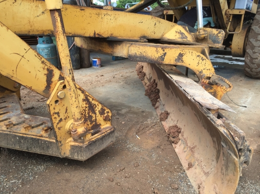 ขายรถเกรด ขนาดกลาง ขายรถเกรด ขนาดกลาง