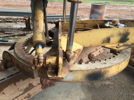 ขายรถเกรด ขนาดกลาง ขายรถเกรด ขนาดกลาง