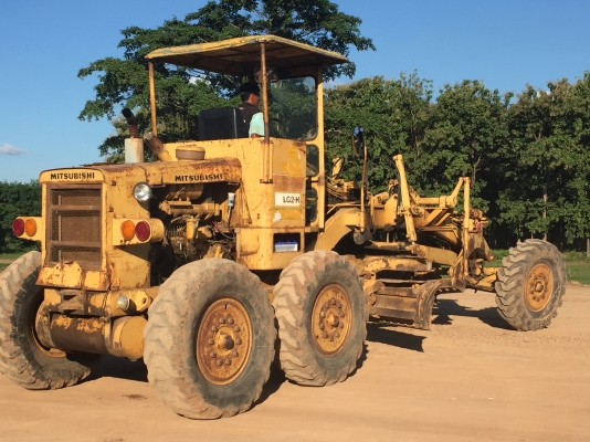 ขายรถเกรด ขนาดกลาง ขายรถเกรด ขนาดกลาง