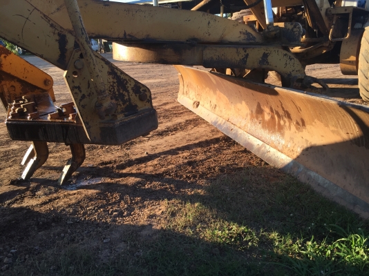 ขายรถเกรด ขนาดกลาง ขายรถเกรด ขนาดกลาง