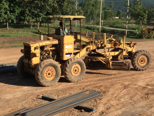 ขายรถเกรด ขนาดกลาง ขายรถเกรด ขนาดกลาง