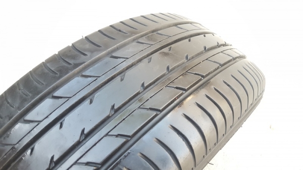 ขายยาง205/55/16 ปี 3015 YOKOHAMA E70 4 เส้น