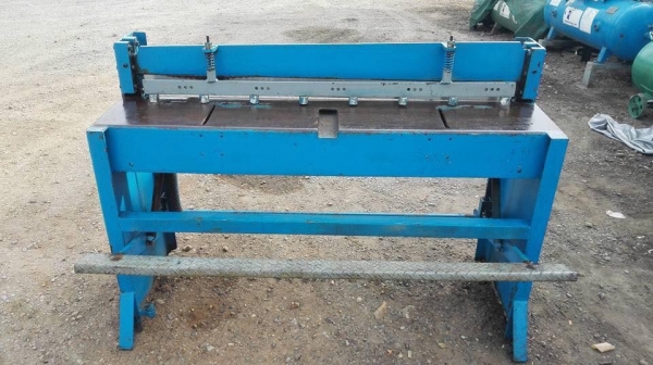 ** SOLD **กรรไกรซอยเท้าเหยียบ 4 ฟุต 120 cm ตัดปิเนียม/สังสี/เหล็กบาง สภาพใสๆมีดคมๆเอางานมาเทสได้เลย!!