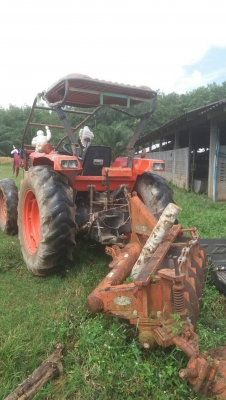 รถไถ KUBOTA M5000. / 2 เพลา. สนใจติดต่อ 081 - 6079515 รถไถ KUBOTA M5000. / 2 เพลา. สนใจติดต่อ 081 - 6079515