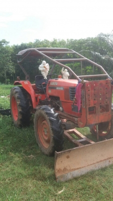 รถไถ KUBOTA  M5000. / 2 เพลา.       สนใจติดต่อ  081 - 6079515