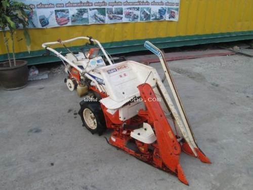 รถเกี่ยวข้าวเดินตาม KUBOTA  HF32 รหัสสินค้า 80904399 พร้อมบริการปรับสภาพใหม่ www.nihonmono.com