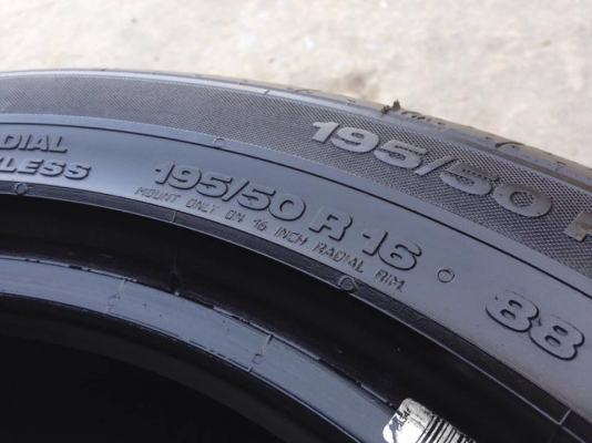 ยาง Continental 195-50-16 ปี 15 ครบชุด 4 เส้น 3500 สภาพสวยๆไม่บวมไม่กินข้าง ดอกยางเหลือเยอะเอาไปวิ่งกันใด้อีกยาวค่ะ ยาง Continental 195-50-16 ปี 15 ครบชุด 4 เส้น 3500 สภาพสวยๆไม่บวมไม่กินข้าง ดอกยางเหลือเยอะเอาไปวิ่งกันใด้อีกยาวค่ะ