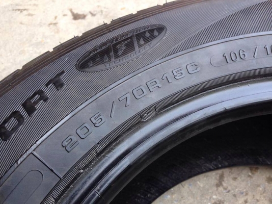 ยาง GOOD YEAR 205-70-15 ปี 15 2 เส้น 2000 สภาพสวยไม่บวมไม่กินข้าง ดอกยางเหลือเยอะเอาไปวิ่งกันใด้อีกยาวค่ะ ยาง GOOD YEAR 205-70-15 ปี 15 2 เส้น 2000 สภาพสวยไม่บวมไม่กินข้าง ดอกยางเหลือเยอะเอาไปวิ่งกันใด้อีกยาวค่ะ