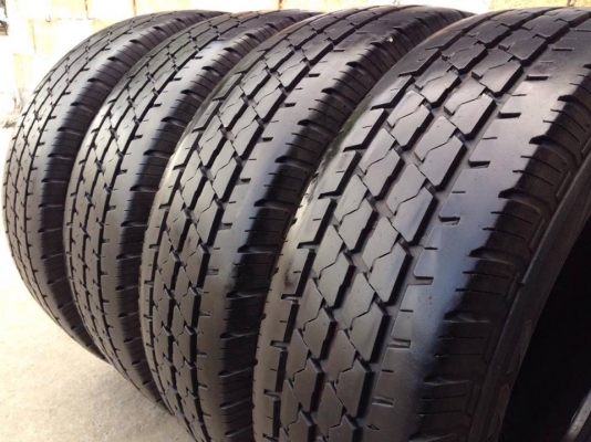 ยาง Bridgstone 195 R 14 ปี 15 ครบชุด 4 เส้น 5000  สภาพสวยๆไม่บวมไม่กินข้าง ดอกยางเหลือเยอะเอาไปวิ่งกันใด้อีกยาวค่ะ