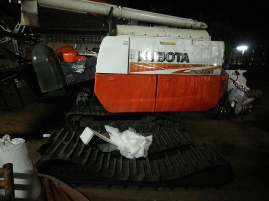 เปลียนแทรกให้ใหม่แกะกล่องสองเส้นรถพร้อมใช้รถเกี่ยวข้าวอยู่ครับ