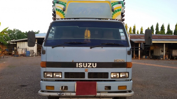 ขายรถหกล้ออีซูซุ ปี43 115แรงม้า เอฟหน้า-หลัง ขายรถหกล้ออีซูซุ ปี43 115แรงม้า เอฟหน้า-หลัง