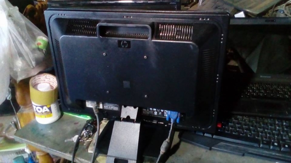 จอคอม LCD HP 19 นิ้ว รุ่น LE1901w จอคอม LCD HP 19 นิ้ว รุ่น LE1901w