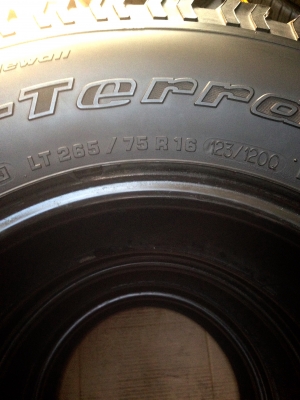 ขายยาง BF 265 75 r16 ปี 12 T.061-9030026 id poo0619030026