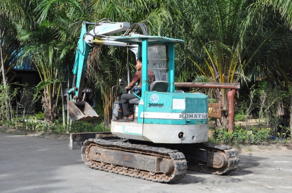 KOMATSU PC38uu((เท่าpc40)) คอนโทลดี ปั้มแรง แน่นๆ สวยเดิมจากญี่ปุ่น ทำงานสมบูรณ์ทุกระบบ รับรองไม่ผิดหวัง 285,000 เท่านั้น!!