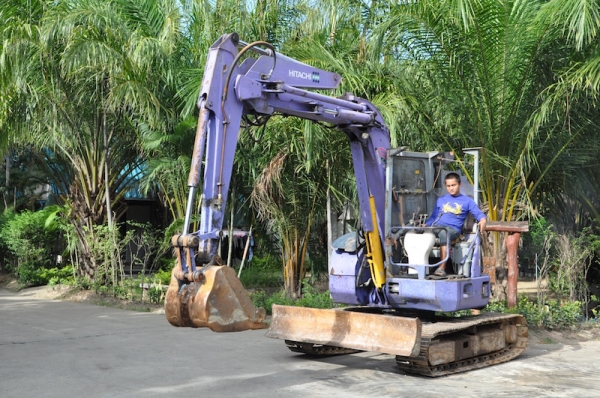 HITACHI EX55UR((เท่าpc60)) คอนโทลน้ำมัน ปั้มนิ้ว แน่นๆ สวยเดิมจากญี่ปุ่น ทำงานสมบูรณ์ทุกระบบ รับรองไม่ผิดหวัง 295,000 เท่านั้น!!