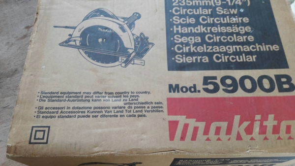 ขายเลื่อยวงเดือนMAKITA MODEL5900B MADE IN JAPAN.ใหม่เก่าเก็บ