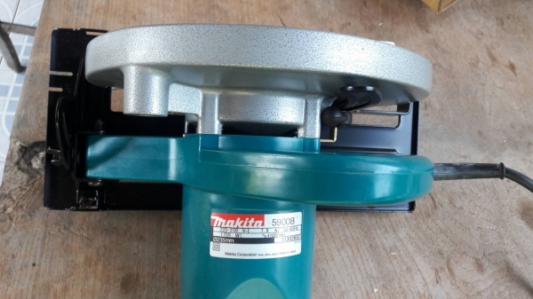 ขายเลื่อยวงเดือนMAKITA MODEL5900B MADE IN JAPAN.ใหม่เก่าเก็บ