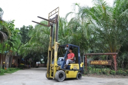 ลดกระหน่ำ!!ขายFORKLIFT KOMATSU FD15ดีเซล(1.5ตัน) สวยเดิมจากญี่ปุ่น ยังไม่เคยใช้ในไทย 140,000เท่านั้น!!