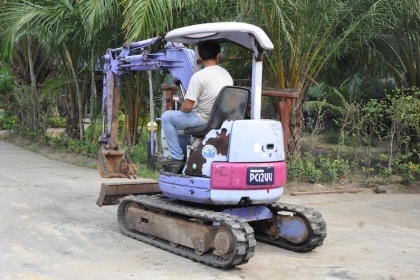 ขายแบคโฮ KOMATSU PC12uu (เท่าpc20) ปีใหม่ สวยเดิมจากญี่ปุ่น ทำงานสมบูรณ์ทุกระบบ รับรองไม่ผิดหวัง 185,000 เท่านั้น!!