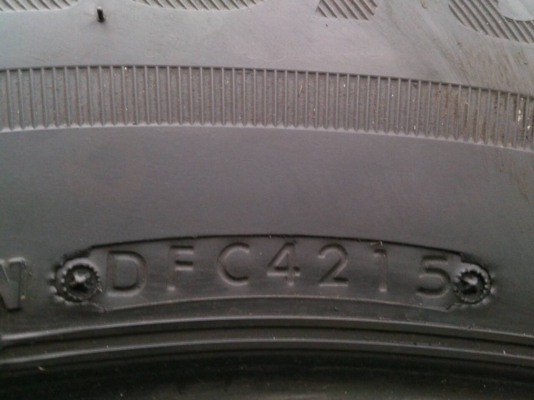 ขายยาง 255/65R17 บริดสโตน อีโคเปีย ปี15 ดอกยางหนาสดไม่ลายไม่ร้าวไม่มีปะสวยๆ จำนวน 1 ขุด
