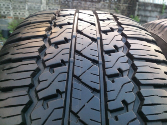 ขายยาง 265/65R17 บริดสโตน ปี15 ดอกยางหนาสดไม่แตกลายไม่ร้าวไม่มีปะ สวยๆ จำนวน 1 ชุด
