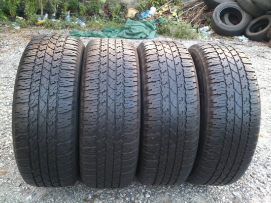 ขายยาง 265/65R17 บริดสโตน ปี15 ดอกยางหนาสดไม่แตกลายไม่ร้าวไม่มีปะ สวยๆ จำนวน 1 ชุด