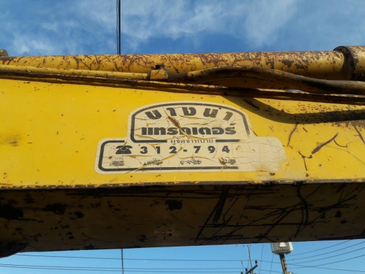 ขายรถแบคโฮ KOMATSU PC40-5 ราคา 190000 ขายรถแบคโฮ KOMATSU PC40-5 ราคา 190000