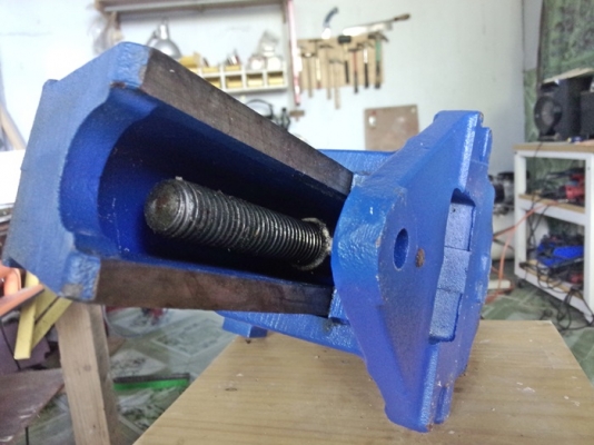 ปากกาจับงาน VOREX 6" ตัวใหญ่ สภาพสวยๆ ปากกาจับงาน VOREX 6" ตัวใหญ่ สภาพสวยๆ