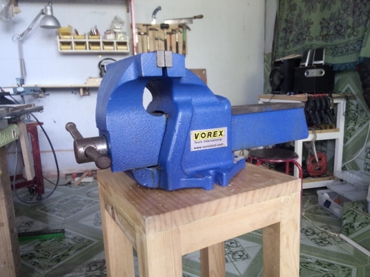 ปากกาจับงาน VOREX 6" ตัวใหญ่ สภาพสวยๆ ปากกาจับงาน VOREX 6" ตัวใหญ่ สภาพสวยๆ