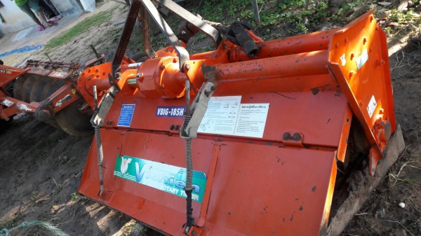 ขายคูโบต้า 47 แรง ใบดัน+ ผาน5+โลตารี่ พร้อมเล่มทะเบียน