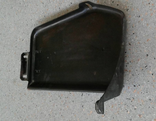 อะไหล่ TOYOTA ม้ากระโดด RN30  ถาดใต้คอนโซลแท้