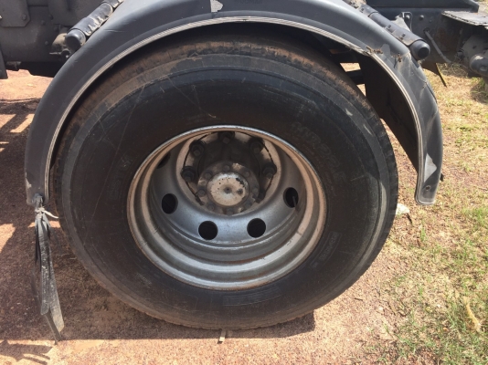 (มี10คันขายแยก)6ล้อหัวลาก225แรง(หรือหัวคัสซี)FK457F ปี49ยูโร2..เครื่อง6D16เทอร์โบ..รถใช้งานอยู่ทุกคัน เล่มพร้อม..