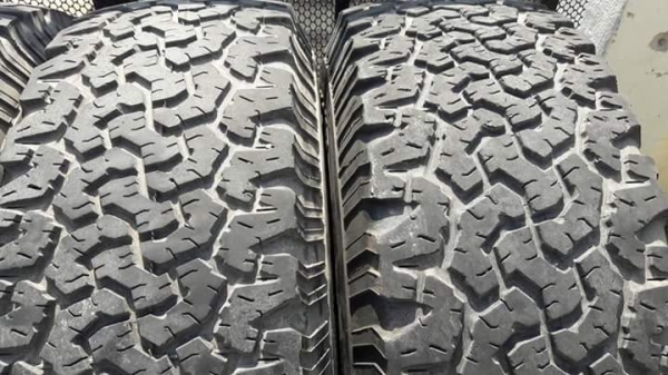 ล้อพร้อมยาง bf all 265x70x16 สวยๆ ล้อพร้อมยาง bf all 265x70x16 สวยๆ