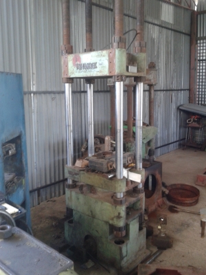 ชุดกระบอกแท่นอัดเก่าไต้หวัน