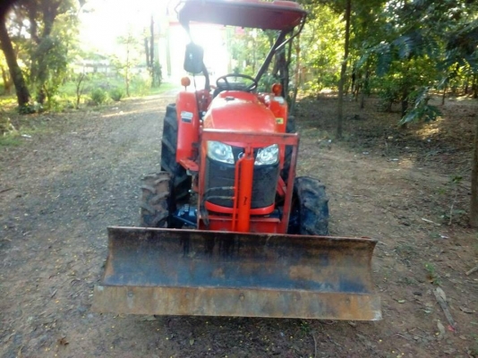 ขายรถแทรคเตอร์ คูโบต้า L3608 ทำงานสองพัน ชม.อุปกรณ์ใบดันหน้าผานหลัง เอกสารเล่มทะเบียนครบ