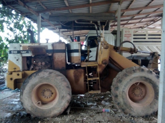 รถตักKOMATSU 510...กรองคู่ จอดไว้หลายวันที่โรงจอด แบตเสีย..รถมีเอกสารอินวอยล์
