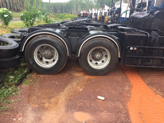 10ล้อหัวลากISUZU320แรงFXZ23KZH2 2-3000XXX วางหัวนอก เครื่องเดิมเกียร์เดิม รถสวยสภาพดี เล่มพร้อม