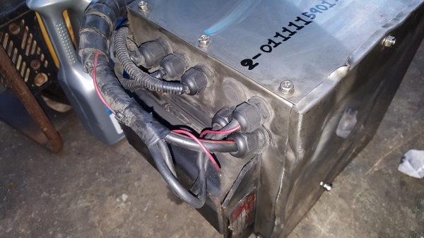 ปั้มไฮดรอลิค ออก 4 สาย ไฟ 24 v รหัส C1 - 1 ปั้มไฮดรอลิค ออก 4 สาย ไฟ 24 v รหัส C1 - 1