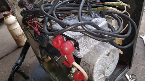 ปั้มไฮดรอลิค ออก 4 สาย ไฟ 24 v รหัส C1 - 1 ปั้มไฮดรอลิค ออก 4 สาย ไฟ 24 v รหัส C1 - 1