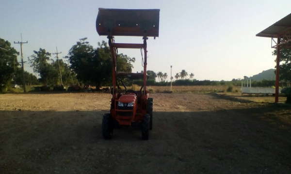 ขายรถไถคูโบต้าL4708พร้อมบุ้งกี้LA588 ราคา435,000บาท