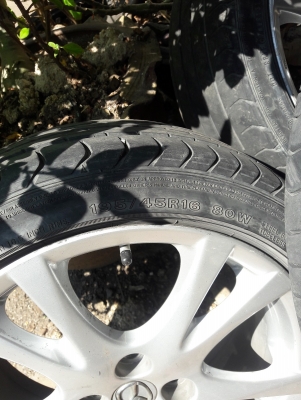 ขายแม็กพร้อมยาง มาสด้า 2 ขอบ 16 เดิมๆ ขายแม็กพร้อมยาง มาสด้า 2 ขอบ 16 เดิมๆ