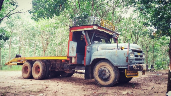 สิบล้อลากแบคโฮ2เพลา เครื่อง195 พร้อมใช้*** 220,00ต่อรอง*** สิบล้อลากแบคโฮ2เพลา เครื่อง195 พร้อมใช้*** 220,00ต่อรอง***