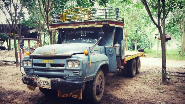 สิบล้อลากแบคโฮ2เพลา เครื่อง195 พร้อมใช้*** 220,00ต่อรอง***