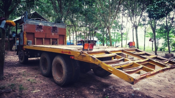 สิบล้อลากแบคโฮ2เพลา เครื่อง195 พร้อมใช้*** 220,00ต่อรอง*** สิบล้อลากแบคโฮ2เพลา เครื่อง195 พร้อมใช้*** 220,00ต่อรอง***